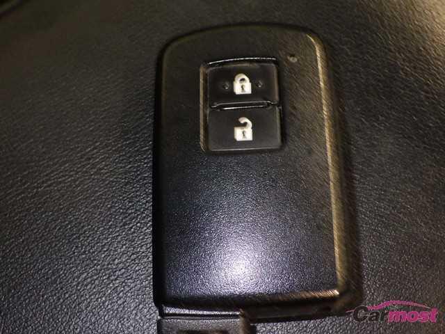 2017 Toyota Prius a CN 02850087 Sub18