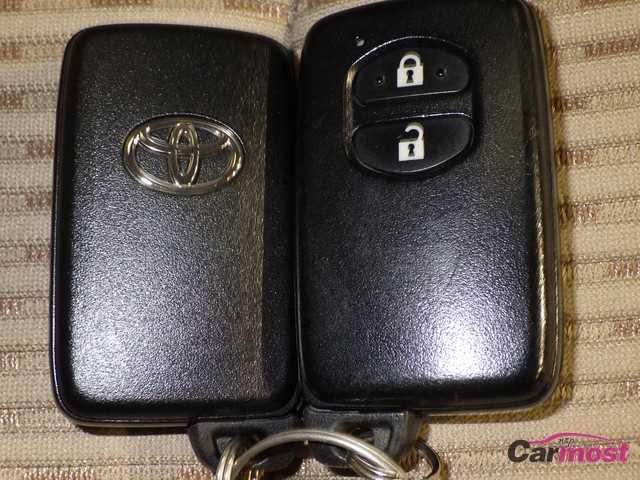 2015 Toyota Prius a CN 05764672 Sub19