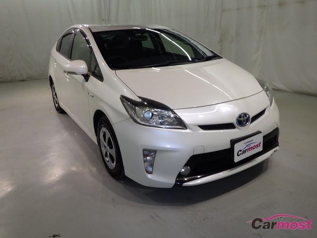 2015 Toyota PRIUS CN 08916450 (Reserved)