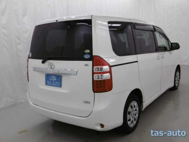 2010 Toyota Noah CN 31162292 Sub3