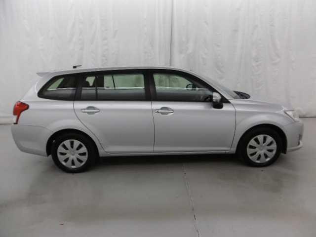 2013 Toyota Corolla Fielder CN 31981889 Sub8