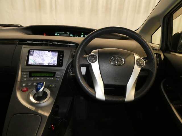 2014 Toyota Prius CN 32374952 Sub17