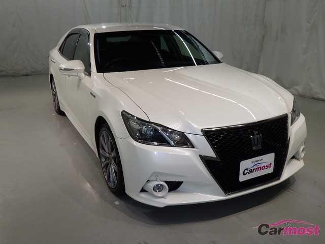 2015 Toyota Crown Sedan CN 32607094 (Reserved)