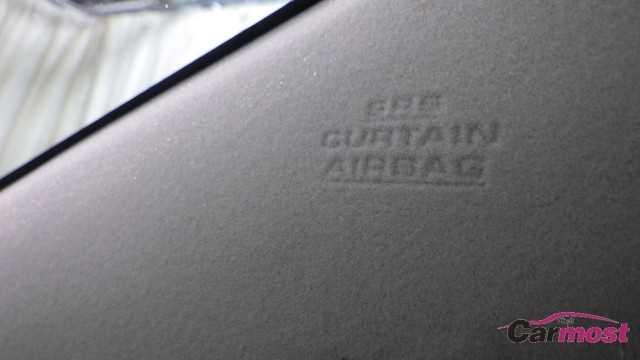 2011 Toyota PRIUS α CN E00-I11 Sub12