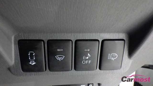 2011 Toyota PRIUS α CN E00-I11 Sub15