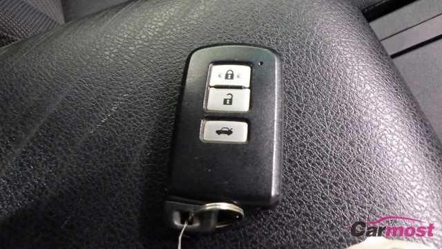2016 Toyota Camry Hybrid CN E00-I30 Sub11