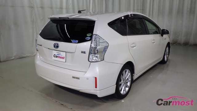 2012 Toyota PRIUS α CN E01-I13 Sub1