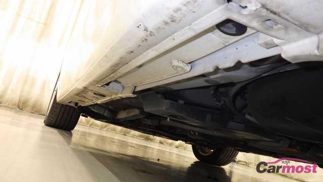 2012 Toyota PRIUS α CN E01-I13 Sub19