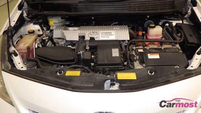 2012 Toyota PRIUS α CN E01-I13 Sub3