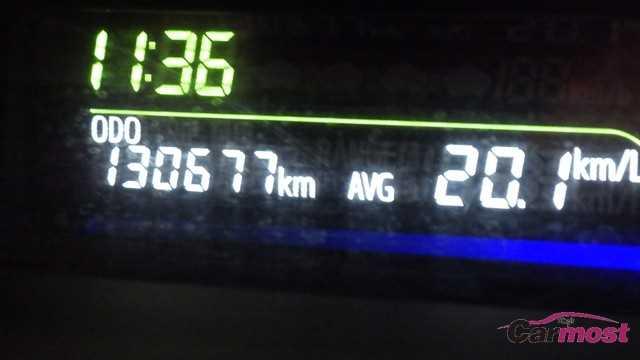 2012 Toyota PRIUS α CN E01-I13 Sub6