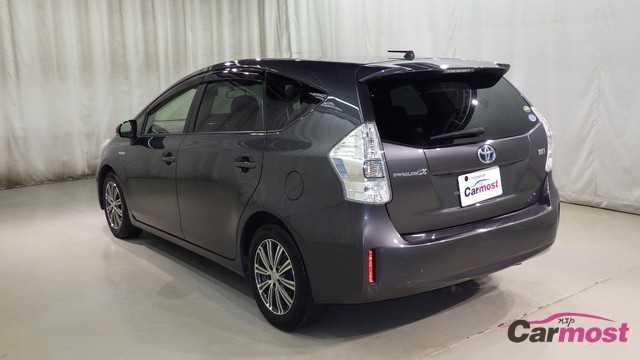 2012 Toyota PRIUS α CN E01-I26 Sub1