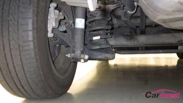2012 Toyota PRIUS α CN E01-I26 Sub19