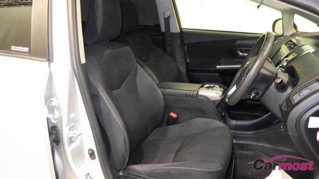 2018 Toyota PRIUS α CN E01-I32 Sub13
