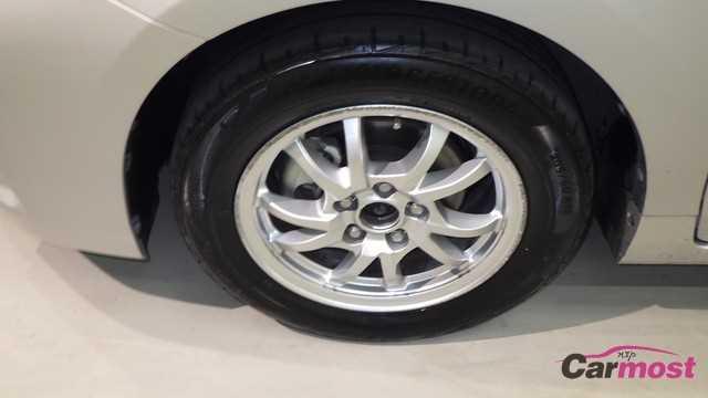 2018 Toyota PRIUS α CN E01-I32 Sub24
