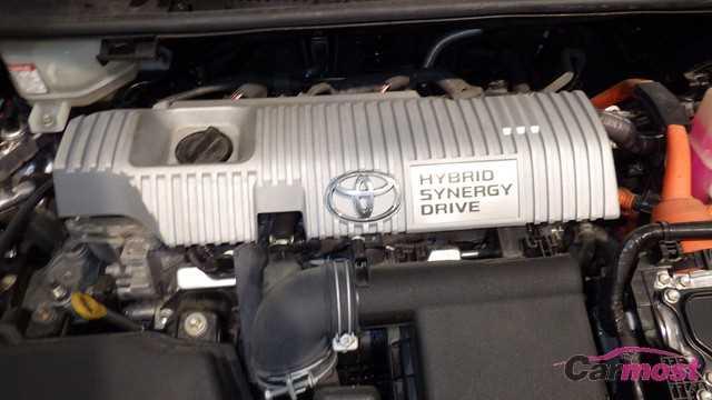 2018 Toyota PRIUS α CN E01-I32 Sub3