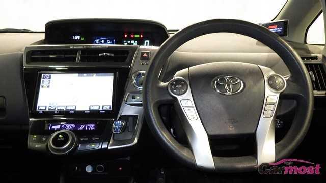 2018 Toyota PRIUS α CN E01-I32 Sub4