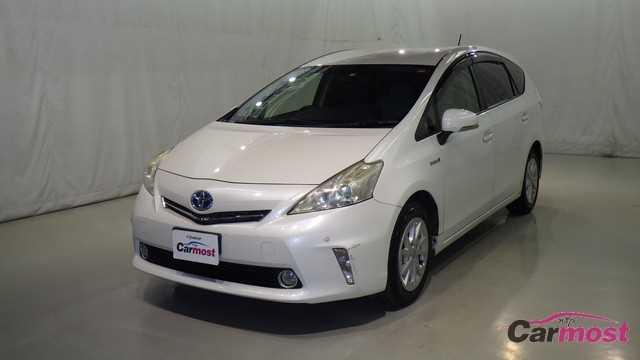 2013 Toyota PRIUS α E01-L78 Sub2