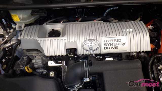 2013 Toyota PRIUS α CN E01-L78 Sub5