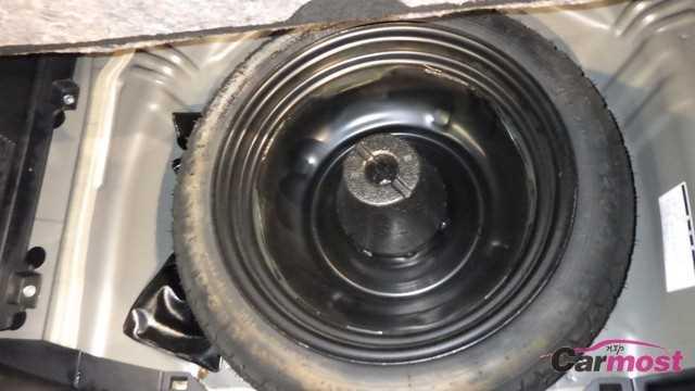2015 Toyota Vitz CN E02-I35 Sub11