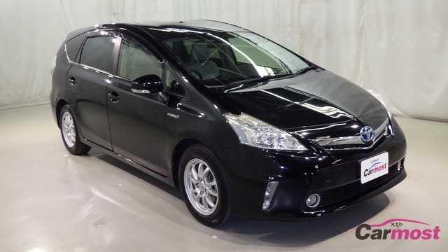 2013 Toyota PRIUS α CN E03-H56 (Reserved)