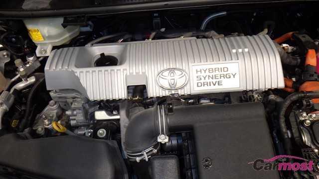 2013 Toyota PRIUS α E03-K20 Sub3
