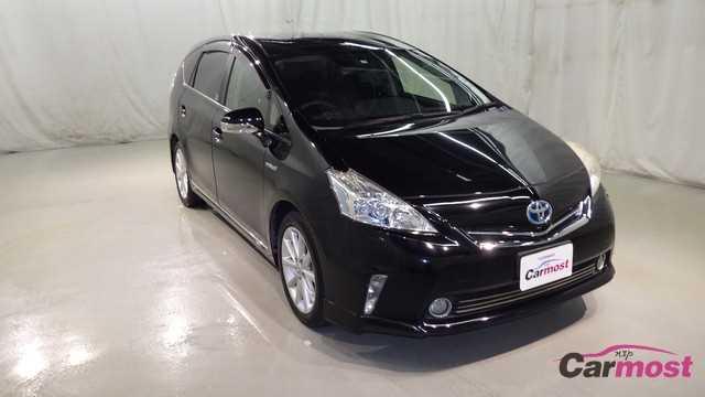 2013 Toyota PRIUS α CN E08-G41 (Reserved)