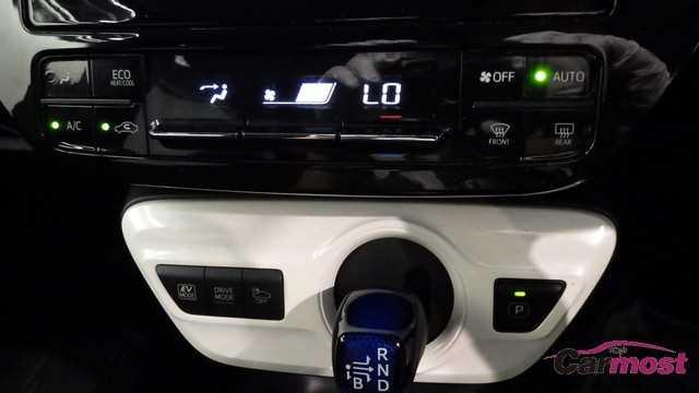 2016 Toyota PRIUS CN E08-H20 Sub8