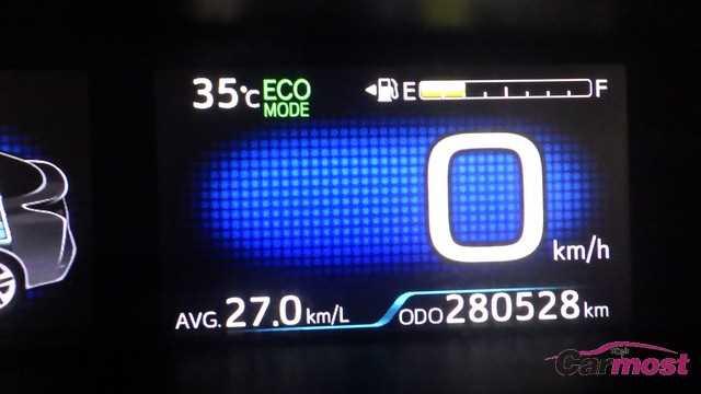 2016 Toyota PRIUS CN E15-H90 Sub9