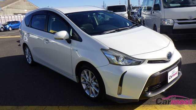 2014 Toyota PRIUS α CN E16-K76
