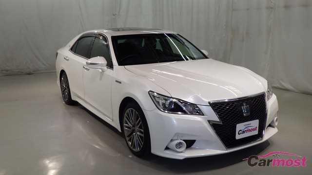 2013 Toyota Crown Athlete Series CN E17-E41 (Reserved)