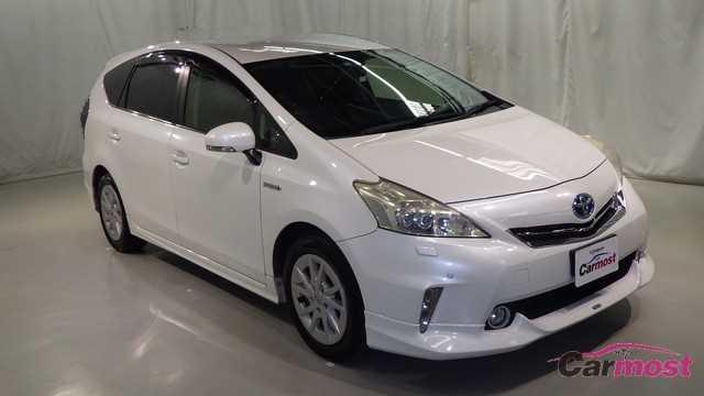 2012 Toyota PRIUS α CN E17-G93 (Reserved)