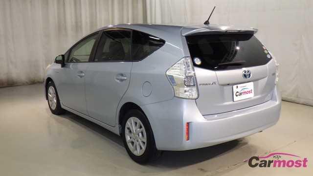 2013 Toyota PRIUS α E17-L99 Sub1