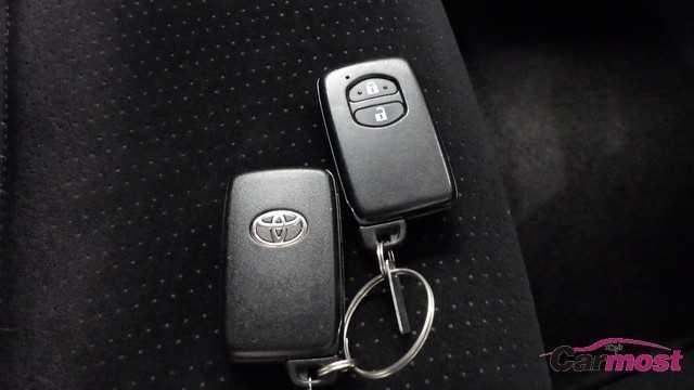 2018 Toyota Corolla Fielder CN E18-H56 Sub9
