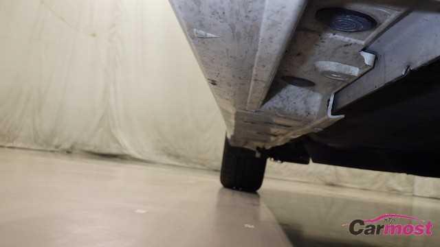 2018 Toyota PRIUS α CN E18-H57 Sub24
