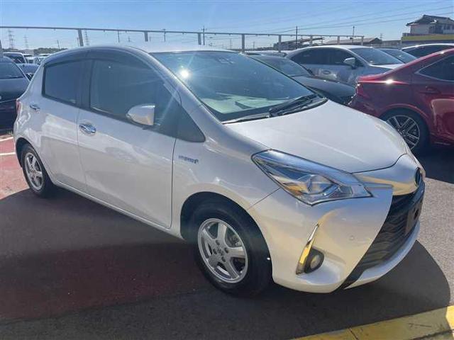 2019 Toyota Vitz Hybrid CN E18-J56