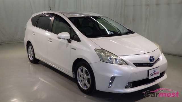 2013 Toyota PRIUS α CN E19-G63 (Reserved)