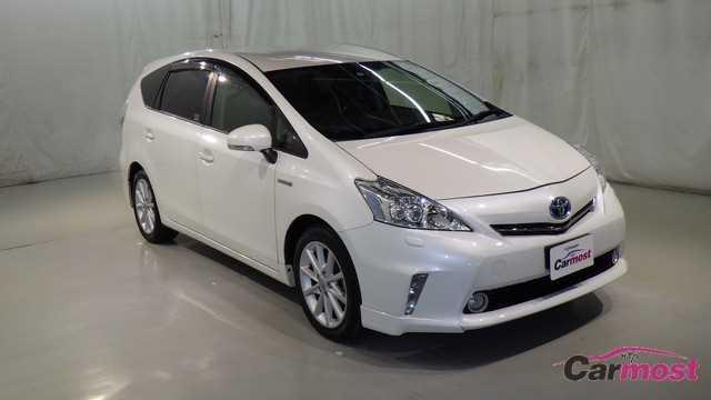 2013 Toyota PRIUS α CN E19-L56 Sub2
