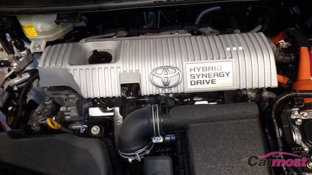 2013 Toyota PRIUS α E19-L56 Sub5