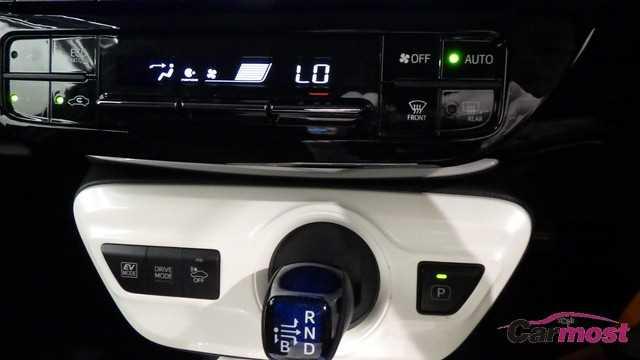 2016 Toyota PRIUS CN E20-H30 Sub10
