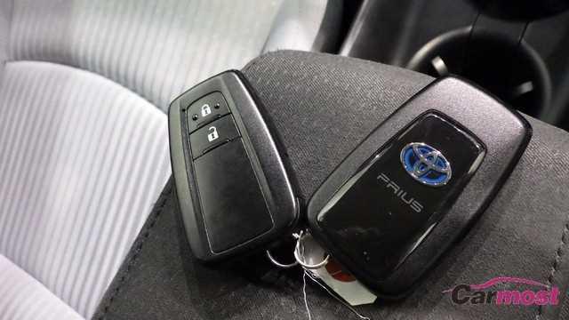 2016 Toyota PRIUS CN E21-H30 Sub9
