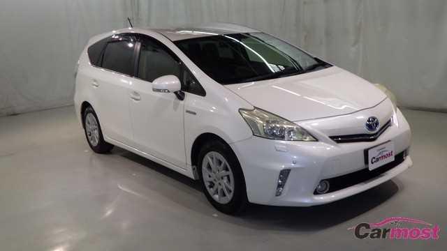 2013 Toyota PRIUS α CN E21-I47 (Reserved)