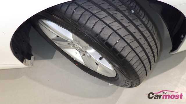 2010 Toyota Mark X CN E23-H64 Sub25