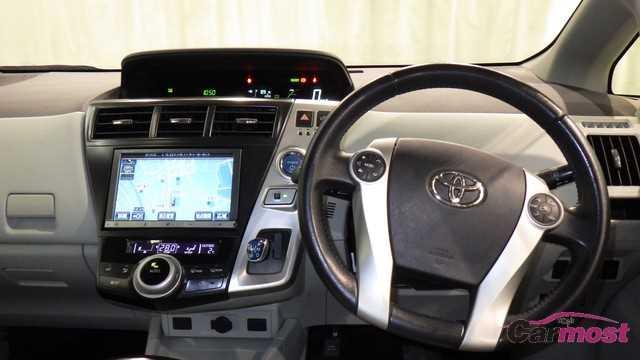 2013 Toyota PRIUS α E24-L64 Sub6