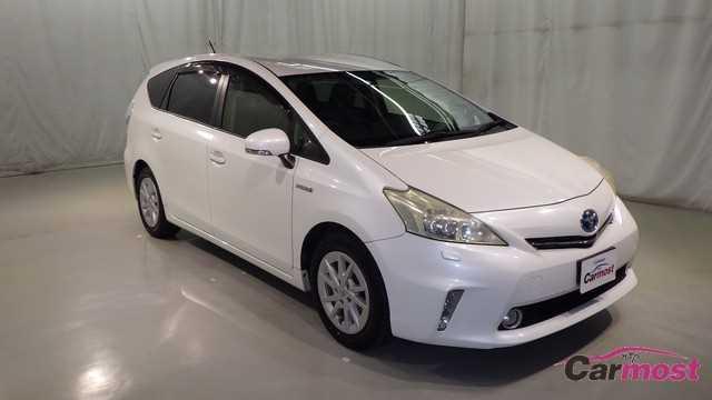 2012 Toyota PRIUS α CN E27-G21 (Reserved)