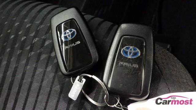 2017 Toyota PRIUS CN E35-D54 Sub7