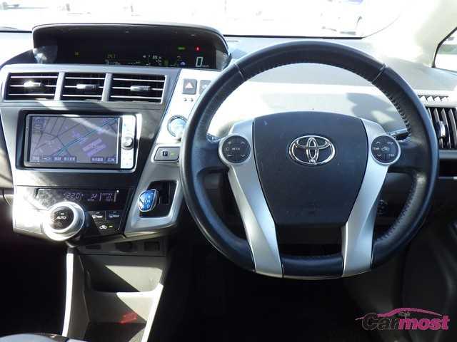 2012 Toyota PRIUS α CN F01-B00 Sub8