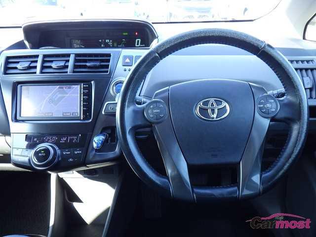 2014 Toyota PRIUS α CN F02-B68 Sub8