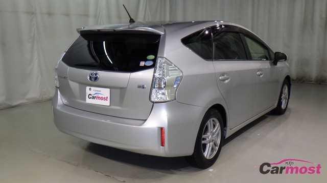 2012 Toyota PRIUS α F04-A32 Sub3