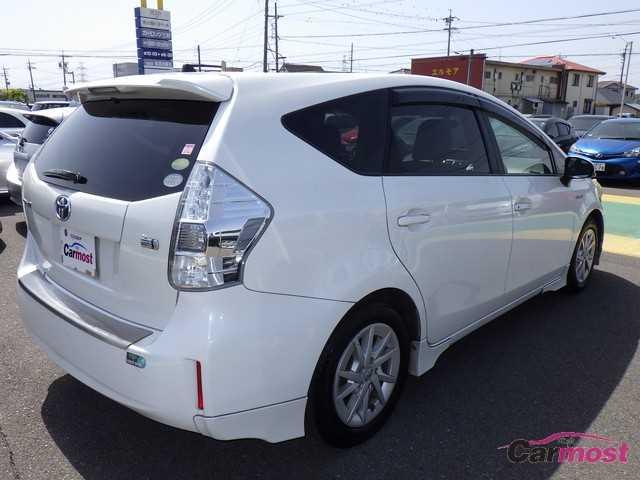 2012 Toyota PRIUS α CN F07-D84 Sub1