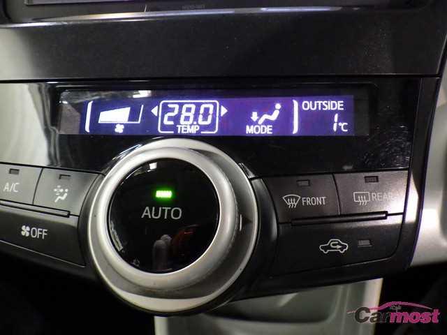 2012 Toyota PRIUS α F08-A53 Sub11